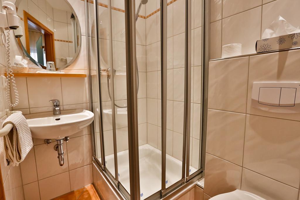 Hotel Ochsen Ammerbuch Δωμάτιο φωτογραφία