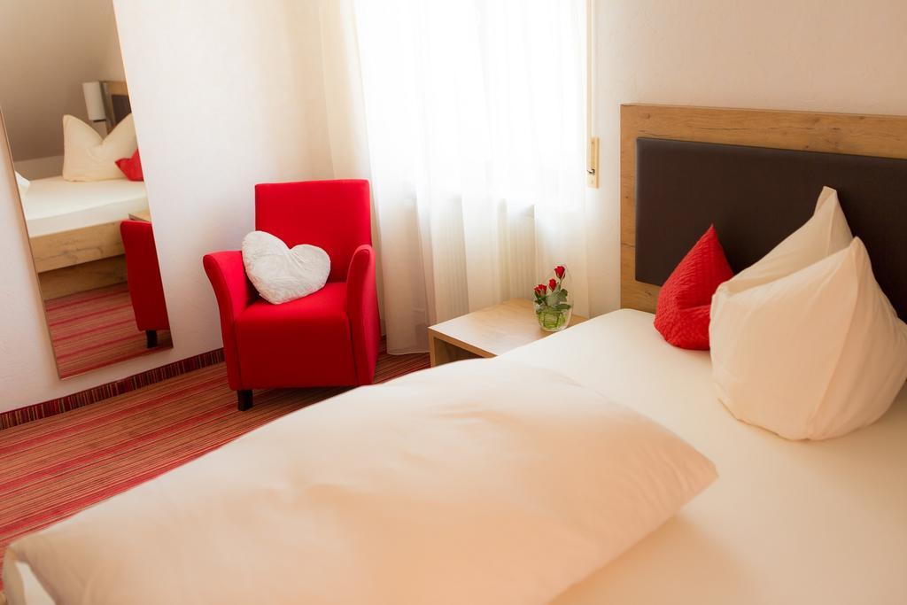 Hotel Ochsen Ammerbuch Δωμάτιο φωτογραφία