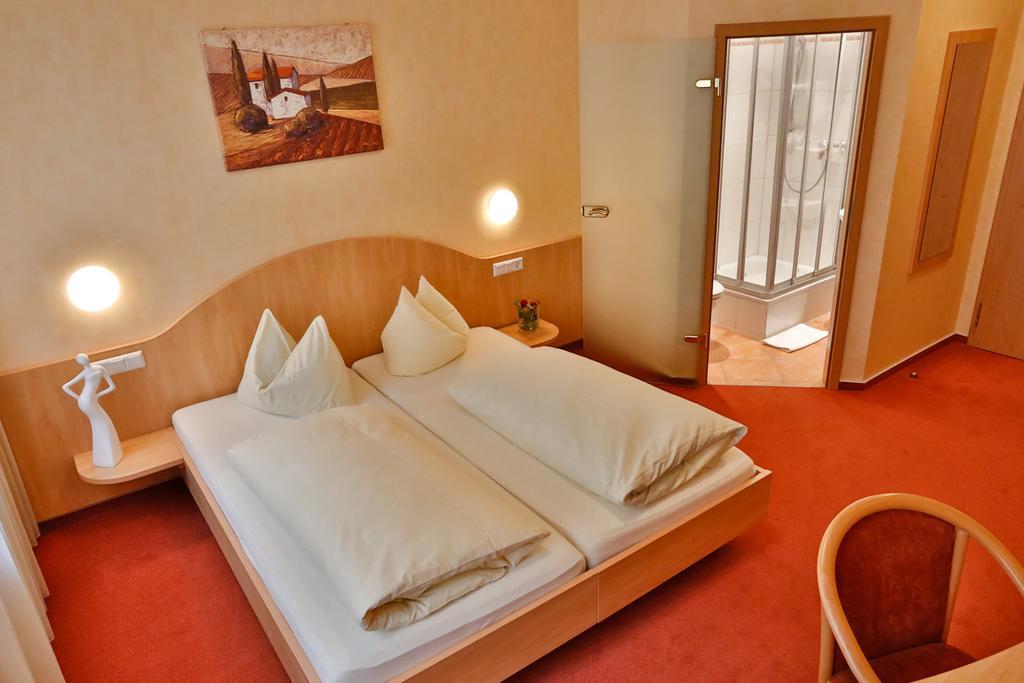 Hotel Ochsen Ammerbuch Δωμάτιο φωτογραφία